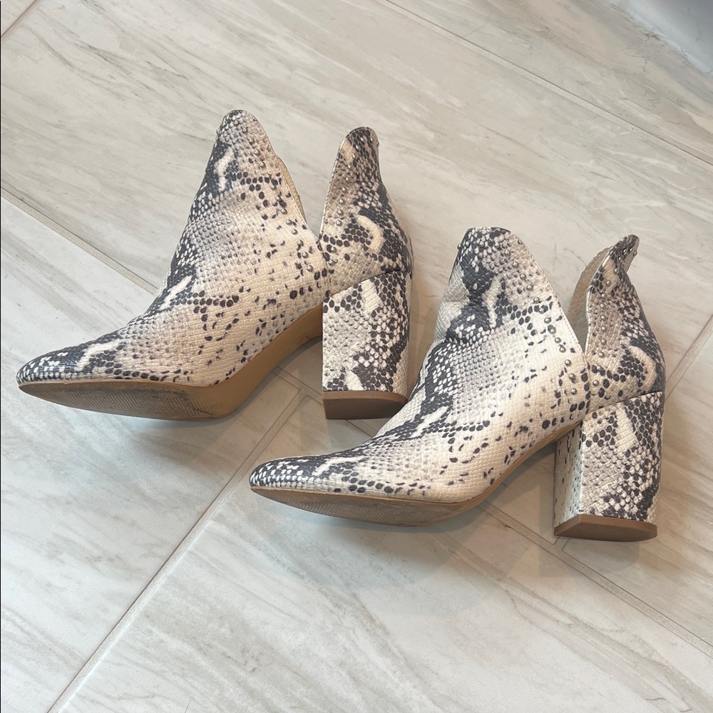 Steve Madden Black and White Snakeskin Ankle Boots